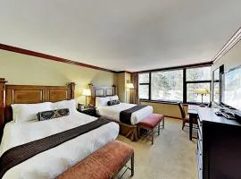 Everline Resort Ski-in-ski-out suite with heated pools hot tub golf & tennis