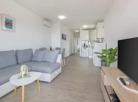 Apartment Sea Breeze with Private Balcony & Garage