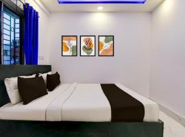 Hotel O Brothers Inn, hotel i Salua