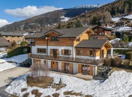 Le Chalet Marmotte - Family - By CosyHome, hotelli kohteessa Nax