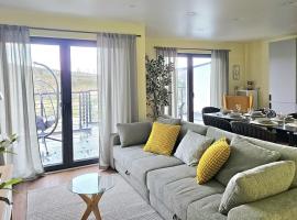 Luxus-Penthouse mit Panorama-View, hotel en Netphen