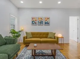 Parkside 3BR 1BA Apt Private Deck Minutes to NYC