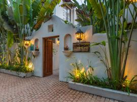 Luxurious 3bhk villa with private pool in Vagator, Hotel in Anjuna