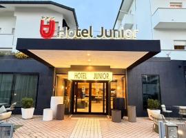 Hotel Junior by OasiGroup Hotels, hotel en Rímini