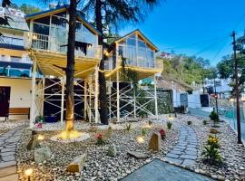 Treehouse by the lake, hotel a Bhīm Tāl