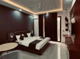 Luxury Studio Apartment - Omaxe New Hazratganj