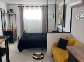 Le Sofa