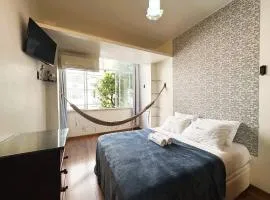 Studio na Quadra da Praia de Copacabana