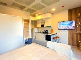 Civis Jardinia Studio 1B Pool & Sauna, hotel di Luque