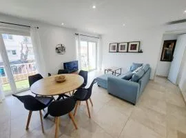 Le Cabrol Neuf, 5min Plage, Balcons, Parking, 6pers