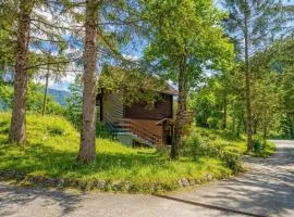 Rozi's Riverside Cottage - Happy Rentals