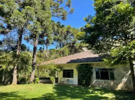 Memora Guesthouse Bateias - Casa Inteira ou quartos em chácara