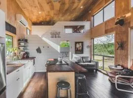 Wanderin Star Farms - Hilltop Hideaway