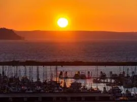 Historic PNW Bungalow - Sunset & Water View