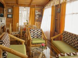 Eco Cabaña, 8 pax, zona bbq, cine, zona de camping, cocina, parking, hotel a Tarqui