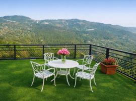 Alpine Vista 3 Bedroom Private Family Cottage in Murree Hills, hotel i Murree