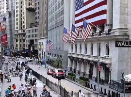 wall street large Private Bedroom ,High Speed Internet -Female only, hotelli New Yorkissa