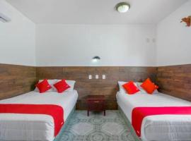 Hotel Palma Real, מלון בFrancisco Uh May