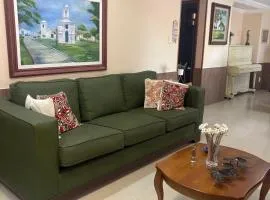 Casa no Centro, perto da Igreja Matriz, com varanda e ar condicionado