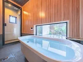 とうか 屋上テラス付きのバスタイム 新築戸建て ベッド4台 最寄り駅3路線で便利なお宿