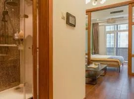 Near Tianfu Square- near Panda Base- Taikoo Li- Kuanzhai Alley- Wuhou Temple- Chunxi Road- Jinli- modern minimalist style- 1-bedroom