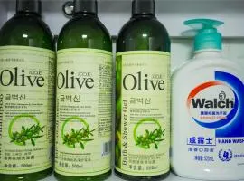 Quancheng Square - Furong Street - Baotu Spring - Wanda Plaza - Kuandongli - Near the railway station - Daming Lake - Cooking - 3 bedrooms