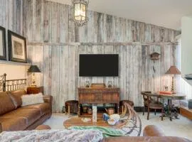 Vail Vista Mountain Retreat w Balcony Views Near Vail Ski Village