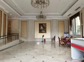 -High end Light Luxury- Guoxing Avenue - Guoxing CBD Business District Center - Sun Moon Square - Nanyang Arcade - Haikou Bell Tower