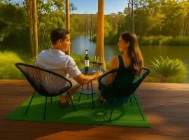 Zen Margaret River, Forrest View Room - Japanese Deep Bath, Walk To Town - shared 3 bedroom Hosted House