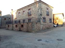 Casa Júnez、Romanillos de Medinaceliの駐車場付きホテル