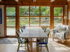 House A Stone's Throw From Ekeviken On Fårö, khách sạn ở Fårö