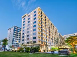 True X GO Hotel