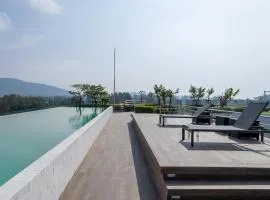 Suite Bloom 1BR Laguna Skypark Bang Tao