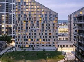 Urban Core Apartments - Cozy & Central