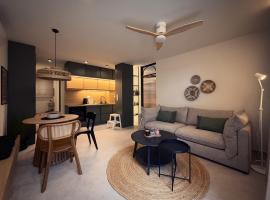 Central Luxury Sea View Apartment, Hotel in Chalkida