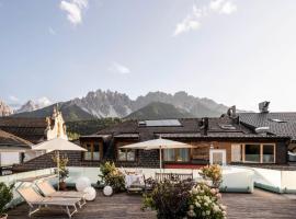 Boutique & Gourmet Hotel Orso Grigio - Grauer Bär, ξενοδοχείο στο Σαν Κάντιντο