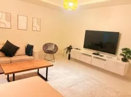 5 Bedroom Villa in Community