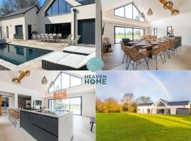 Villa avec piscine proche mer pour 12 personnes - Bretagne, hotel i Plouézec