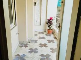 One Uptown 103 Central Stylish 1BHK Loft