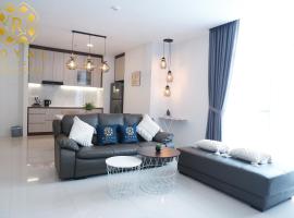 Royal Suites 2BR - Formosa Residence, hotel di Jodoh