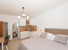 Studio Apartments Lovrić, Hotel in Vodice