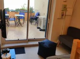 Quiet house for 6 people