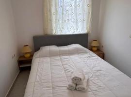 Seaside Paralio Apartment, hotell i Astros