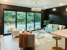Luxury 4BR Speakeasy Theatre Office Duke
