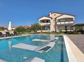 Suva Punta, No 4 โรงแรมในวีร์