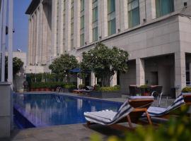 Crowne Plaza New Delhi Okhla by IHG, hotel en Nueva Delhi
