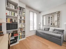 100m apt with terrace in St-Cloud