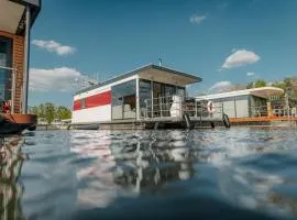 Floatinghouse Red Pearl