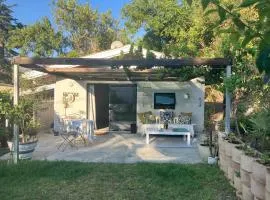 Flamingo Garden Cottage, 2 bedroom in Dalsig!
