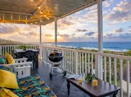 Beachfront Apartment with Panoramic Ocean Views, Banana Beach Sleeps 6 with Space for 2 More At 3 Umzumbe